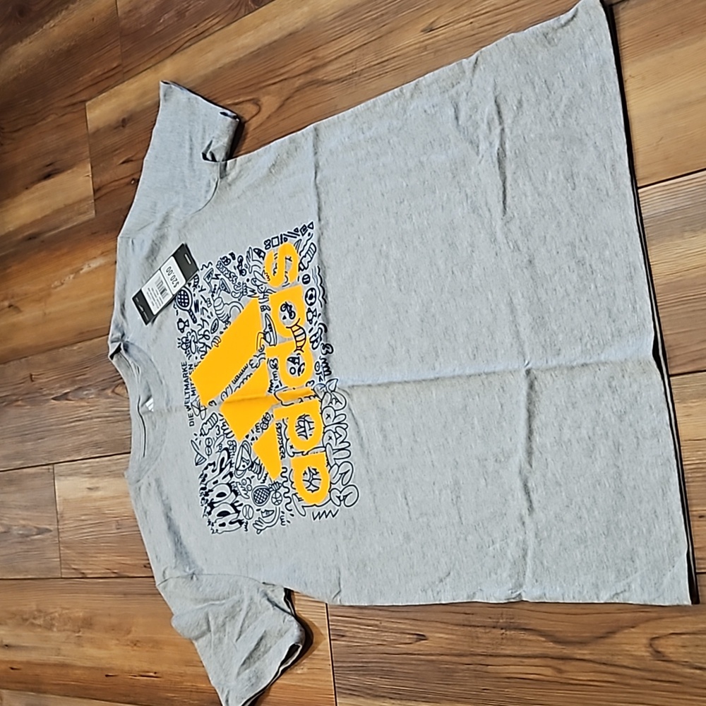 🆕 Boys Adidas shirt